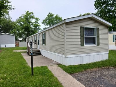 Thumbnail for 306 Carriage Lane Estate, Streator