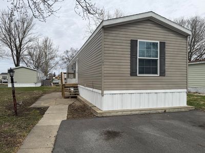 Thumbnail for 303 Carriage Lane Estate, Streator