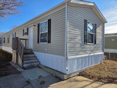 Thumbnail for 28 Vermillion Est, Pontiac