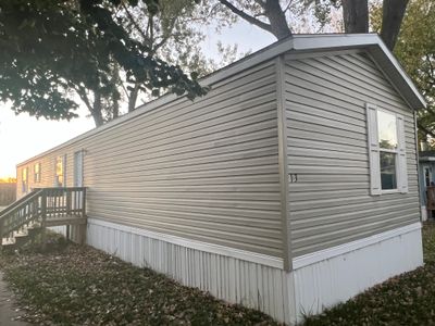 Thumbnail for 13 York Mobile Plaza, York