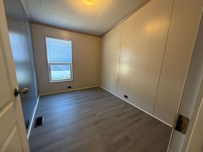 Countryside MHP OK - Unit 77 - Bedroom