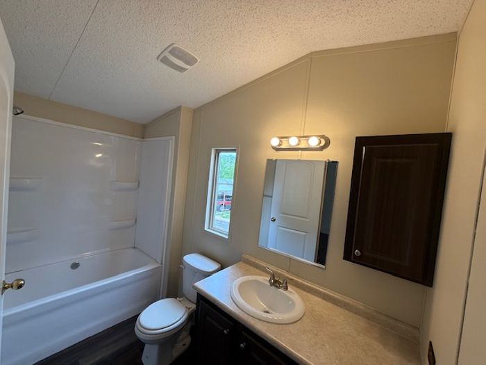 Coachlight Village East (CLE) - Unit D4 - Bathroom