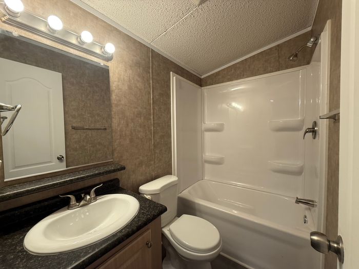 Countryside MHP OK - Unit 77 - Bathroom