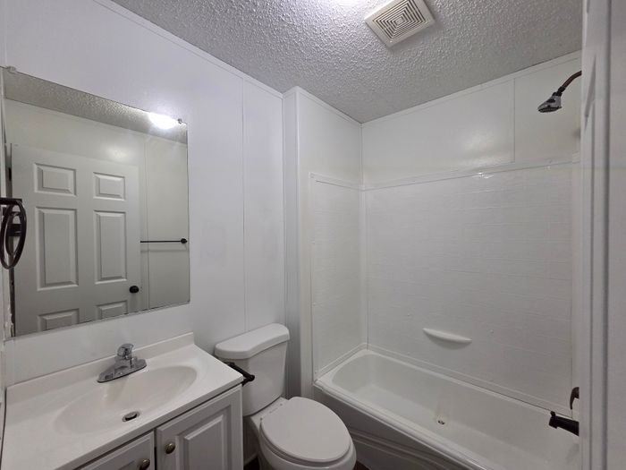 Vermillion MH and RV Park - Unit 108 - Bathroom