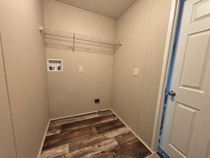 Fort Wayne MHC - Unit 242 - Interior