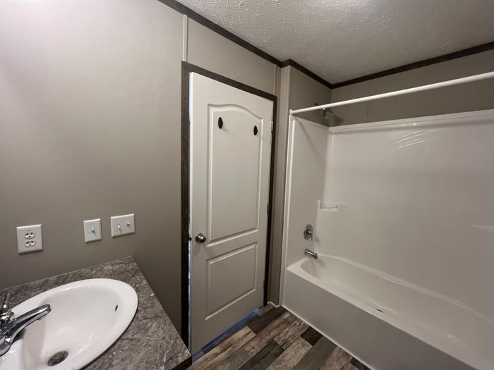 Alliance Meadows - Unit D28 - Interior, Bathroom