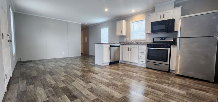 Southcrest Estates - Unit 80 - Kitchen