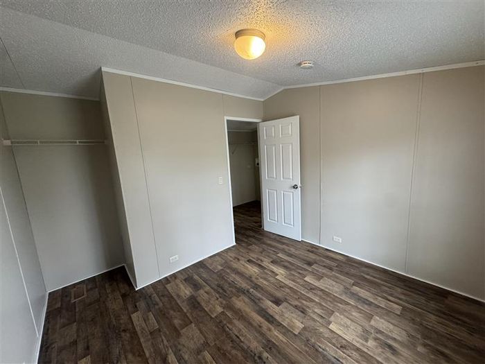 Fort Wayne MHC - Unit 311 - Bedroom