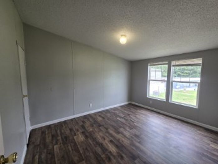 Lafayette Park MHP - Unit 90 - Interior
