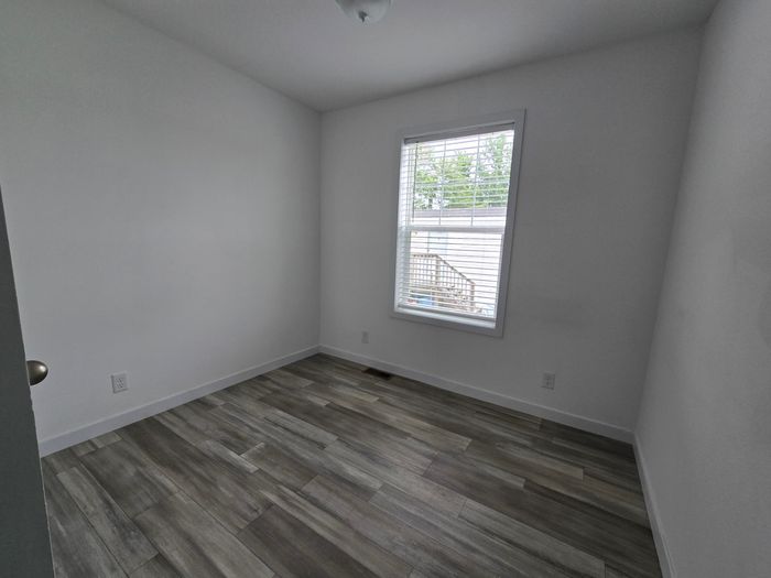 Madison MHC - Unit CV18 - Bedroom