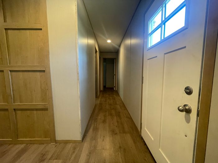 Ashland Heights - Unit 1 - Entryway