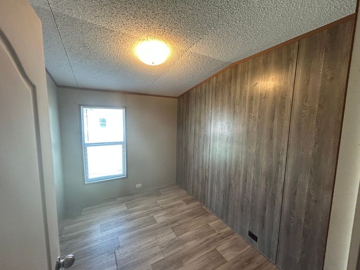 Oakridge MHP OK - Unit 22 - Interior