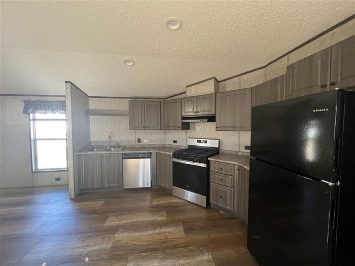 Countryside Estates KS - Unit B21 - Kitchen