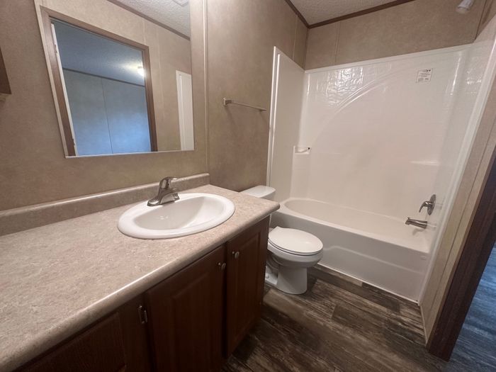 Pasadena MHC - Unit FRE2345 - Bathroom