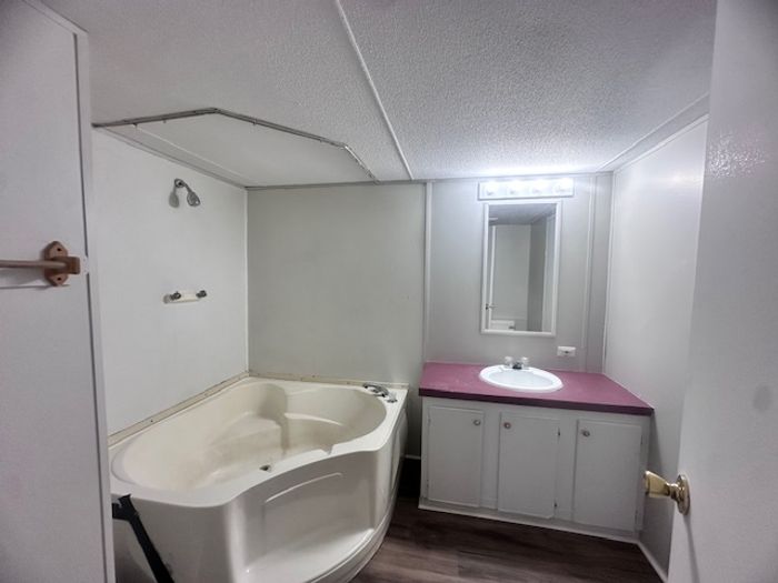 Taylors Creek - Unit 142 - Bathroom