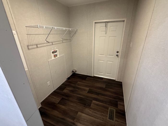 Dry Creek - Unit 70 - Entryway