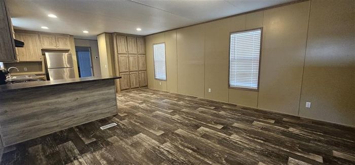 Sunnyvale Estates MHP - Unit 61 - Interior