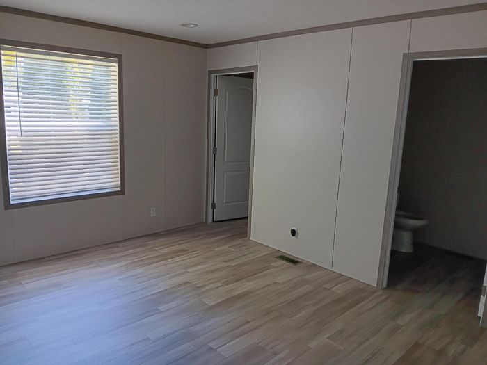 Wooded Acres Estates - Unit 1365P - Interior