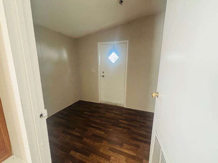 Sun Meadows - Unit 144 - Entryway