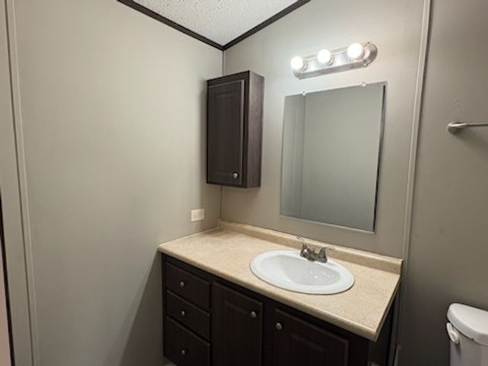 Sleepy Hollow - Unit 28 - Bathroom