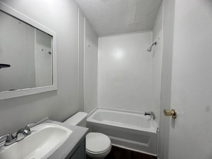 Taylors Creek - Unit 131 - Bathroom