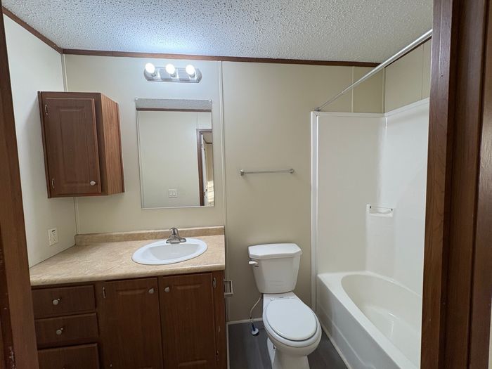 The Orchards/Paradise - Unit 41 - Bathroom