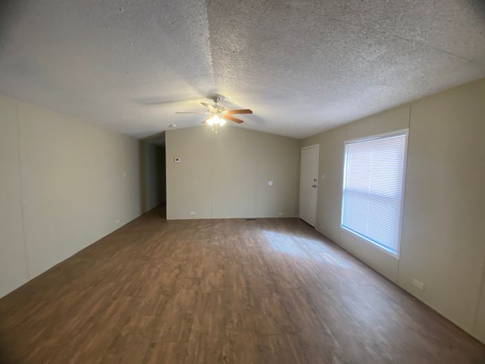 Sunnyvale Estates MHP - Unit 66 - Interior