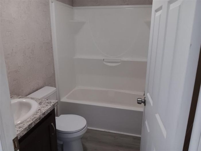 Pine Crest - Unit 25 - Bathroom