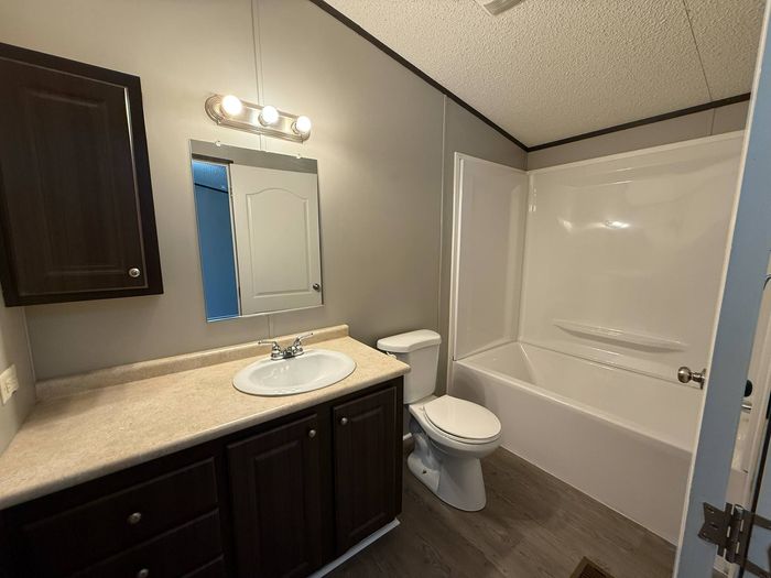 Sleepy Hollow - Unit 69 - Bathroom