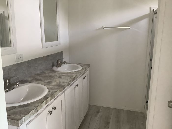 Lakewood Village MHC and RV Resort - Unit 205 - Bathroom