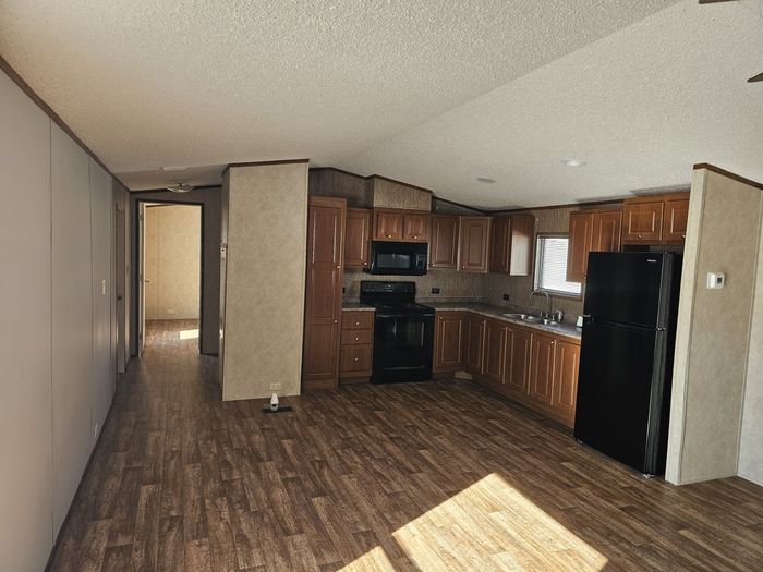 Riviera Courts - Unit 166 - Kitchen