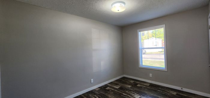 Southcrest Estates - Unit 180 - Bedroom