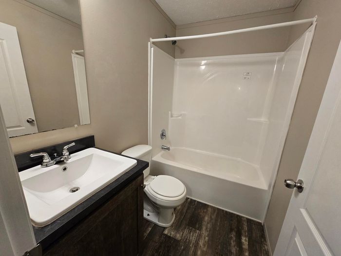 Madison MHC - Unit CV19 - Bathroom