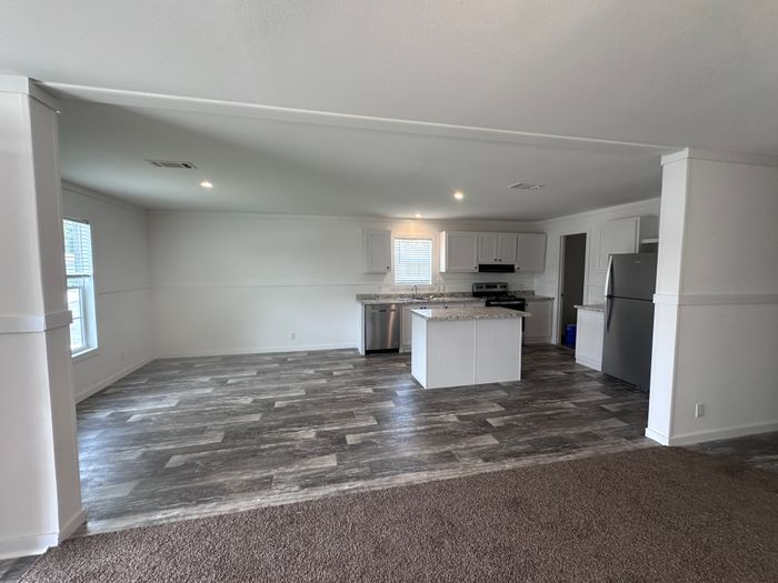 Ridgecrest RV Resort - Unit 6609I - Kitchen
