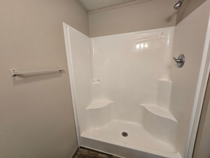 Madison MHC - Unit CV19 - Bathroom