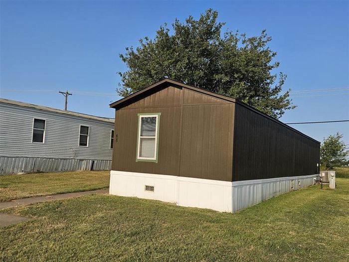 Sunnyvale Estates MHP - Unit 48 - Exterior
