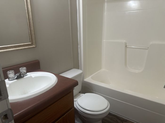 Avalon AL - Unit 43 - Bathroom