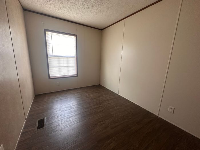 Pasadena MHC - Unit FRE2328 - Bedroom