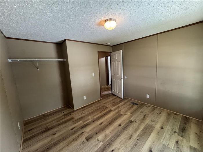 Fort Wayne MHC - Unit 234 - Bedroom