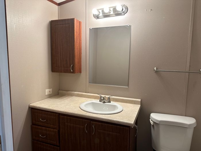Bel Aire - Unit B22 - Bathroom