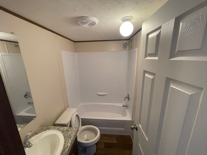 Dry Creek - Unit 117 - Bathroom