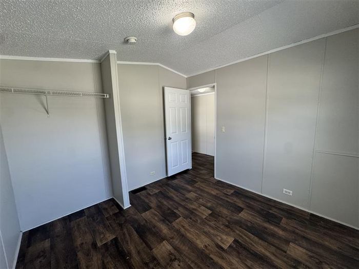 Fort Wayne MHC - Unit 864 - Bedroom