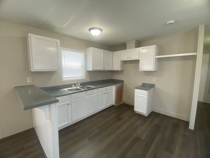 Sunnyvale Estates MHP - Unit 52 - Kitchen