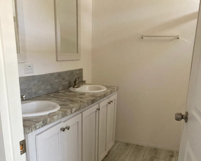 Lakewood Village MHC and RV Resort - Unit 98 - Bathroom