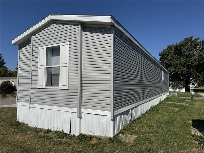 Fort Wayne MHC - Unit 702 - Exterior