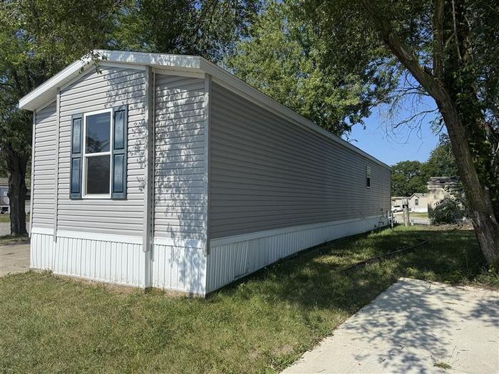 Fort Wayne MHC - Unit 401 - Exterior