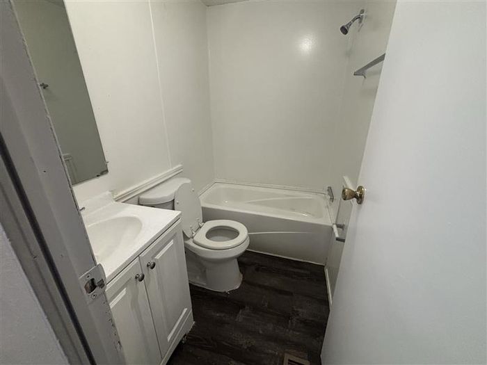 Sun Meadows - Unit 207 - Bathroom