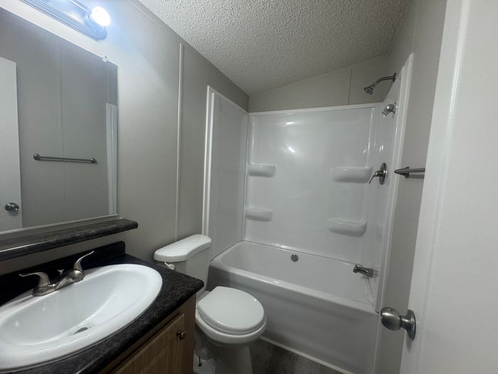 The Orchards/Paradise - Unit 24 - Bathroom