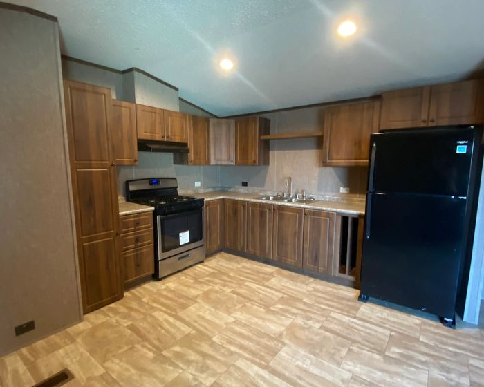 Sunnyvale Estates MHP - Unit 78 - Kitchen