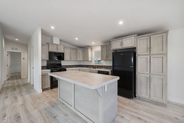 The Lakes at Hemet West - Unit 49 - Kitchen